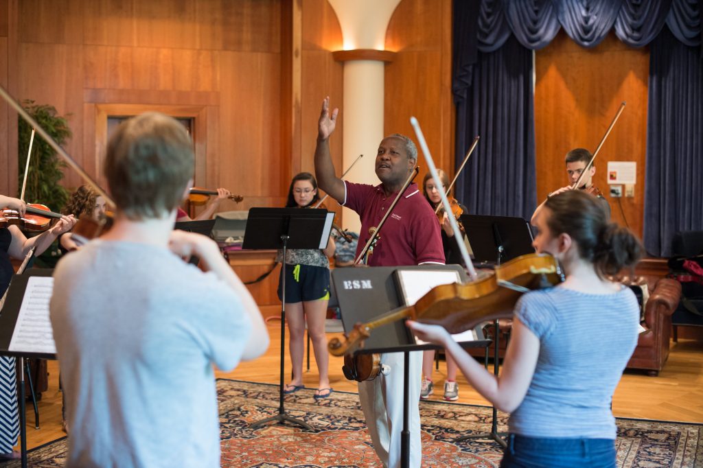 Viola workshop at University of Rochester's Eastman School of Music led by Associate Professor of Viola George Taylor in Ciminelli Formal Lounge July 2, 2014. // photo by J. Adam Fenster / University of Rochester